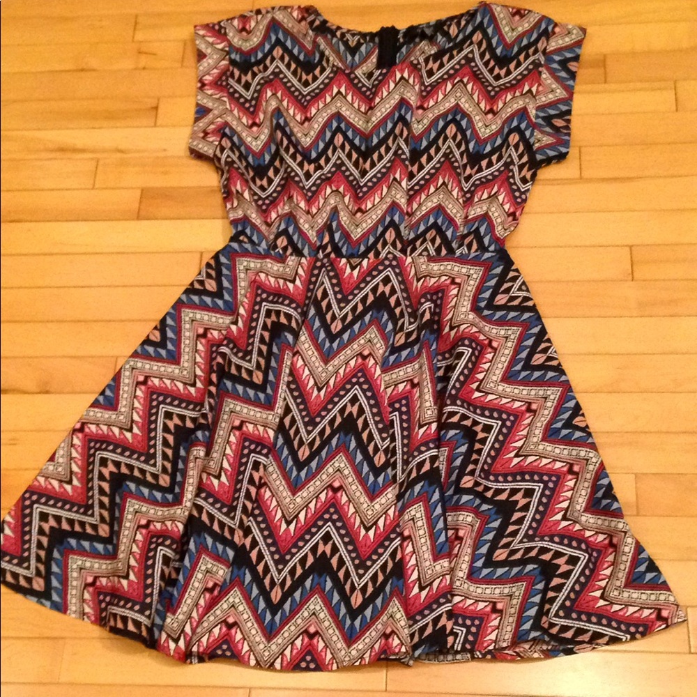 Forever 21 geometric print mini dress - size small